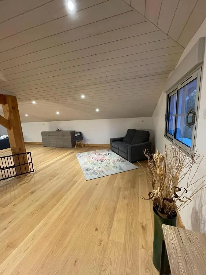 Сasa de vacaciones Gite De L'Enclos Lavardens
